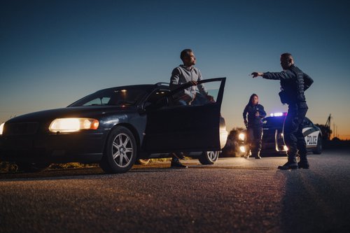 police-officer-ordering-driver-to-get-out-of-vehicle